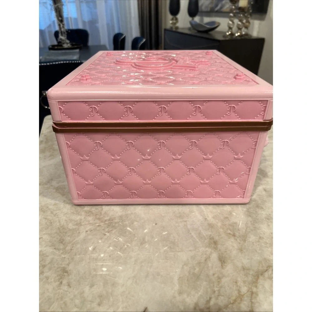 DISNEY PRINCESS TRAVEL VANITY- STYLE COLLECTION- LIGHT UP MAKEUP CASE– PINK
